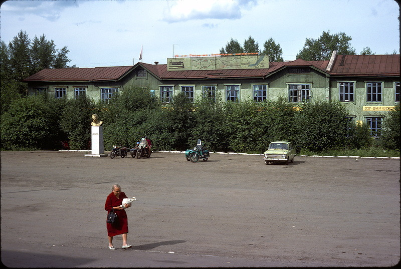 СССР из окна поезда в 1975 году СССР из окна поезда в 1975 году